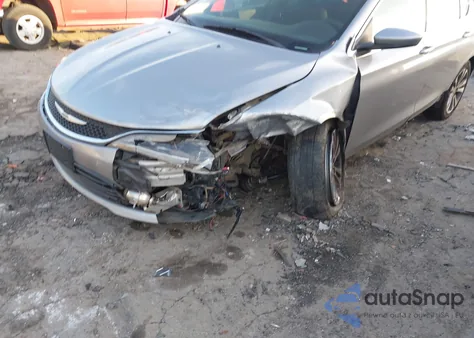 2016 Chrysler 200 Lx z USA, uszkodzony, nr VIN 1C3CCCFB6GN171495